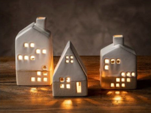 Load image into Gallery viewer, Ceramic Tealight Houses