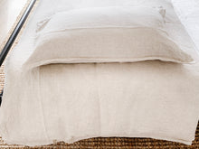 Load image into Gallery viewer, Natural Linen Pillow Shams ( Set of 2)
