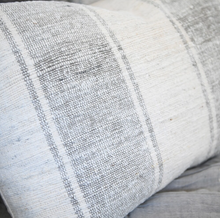 Load image into Gallery viewer, Serena Slub Pillow
